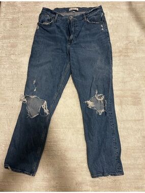 Abercrombie & Fitch Curve Love 90’s Straight Ultra High Rise Distressed Jeans